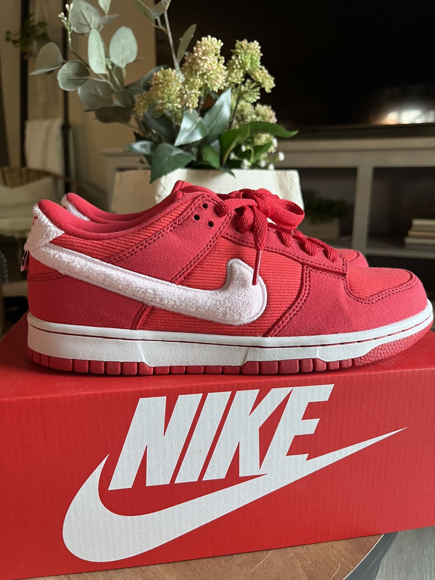 Nike Valentine Dunk Low