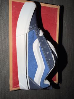 Knu School Vans
