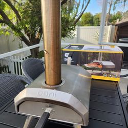 Pizza maker Ooni karu12