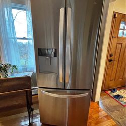 Ash Color , 30” LG REFRIGERATOR  2023