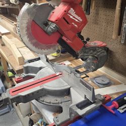 Milwaukee Fuel Cordless 10 Inch Miter Saw With Stand