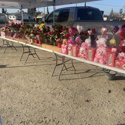 Flowers and arrangements 