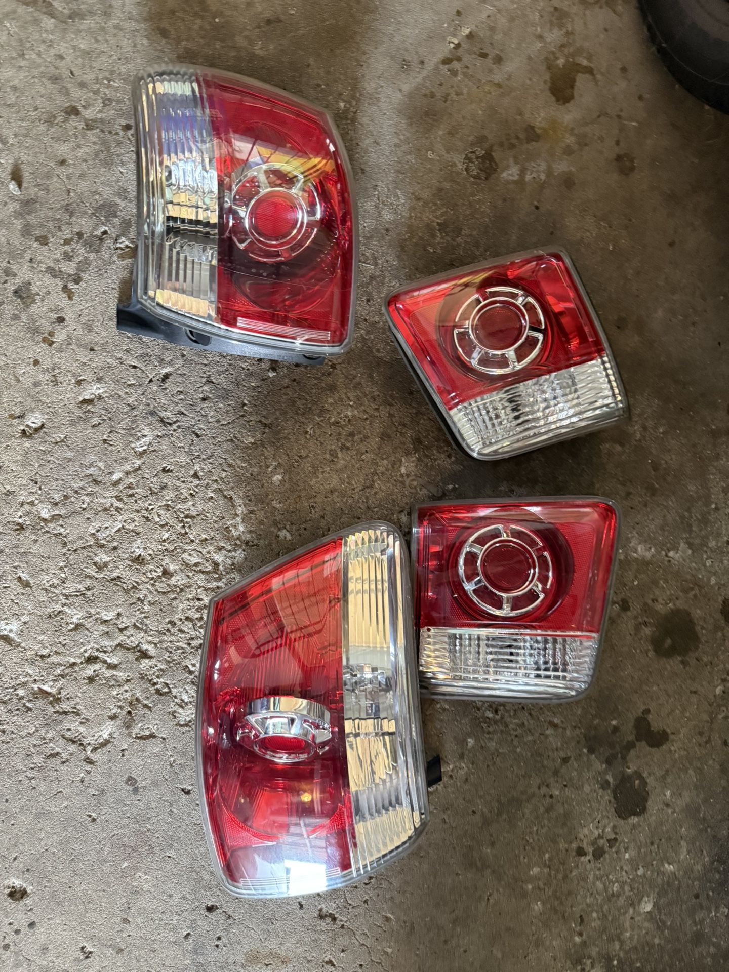 Rear Both Tail Lights