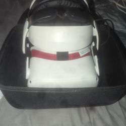 Oculus Quest 2 With Accessories