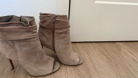 Vince Camuto booties, Size 8