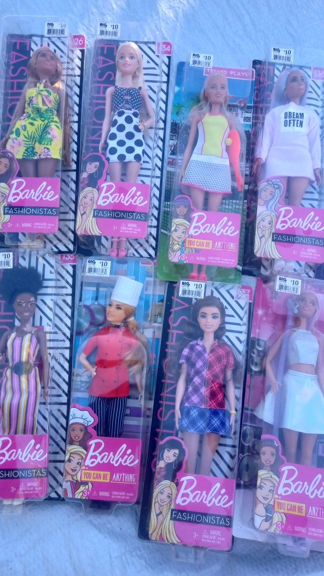 2019 BARBIE FASHIONISTAS DOLLS