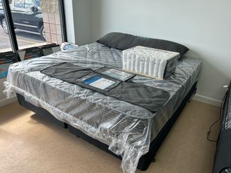 King size 13” double sided medium plush mattress NEW