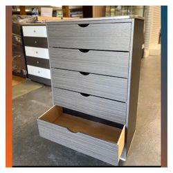 5 drawers dresser / Five drawers dresser