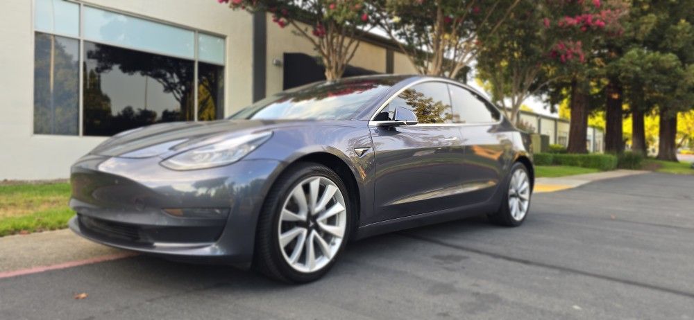 2019 Tesla Model 3 Sedan