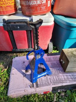 Pair of Duralast Jack Stands