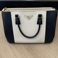 Prada Bag B2274C