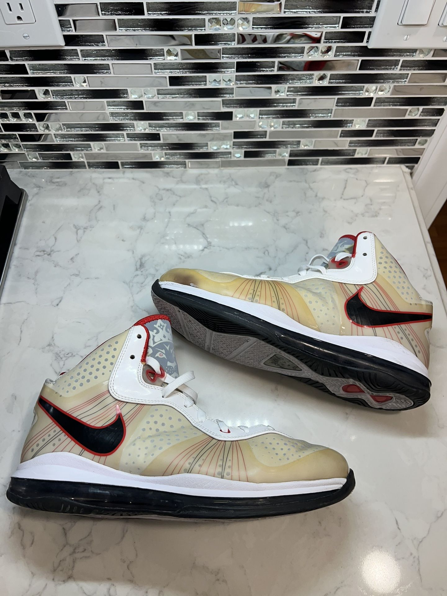 Nike LeBron 8