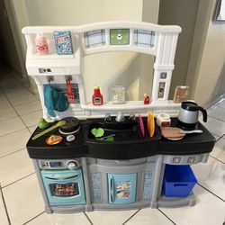 Kids Toy Kitchen 