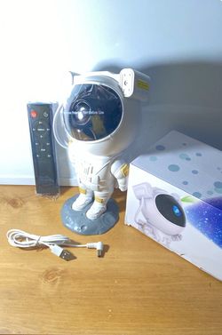 Astronaut Galaxy Star Projector Night Light