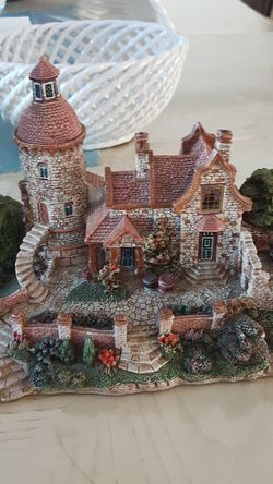 Porcelain house