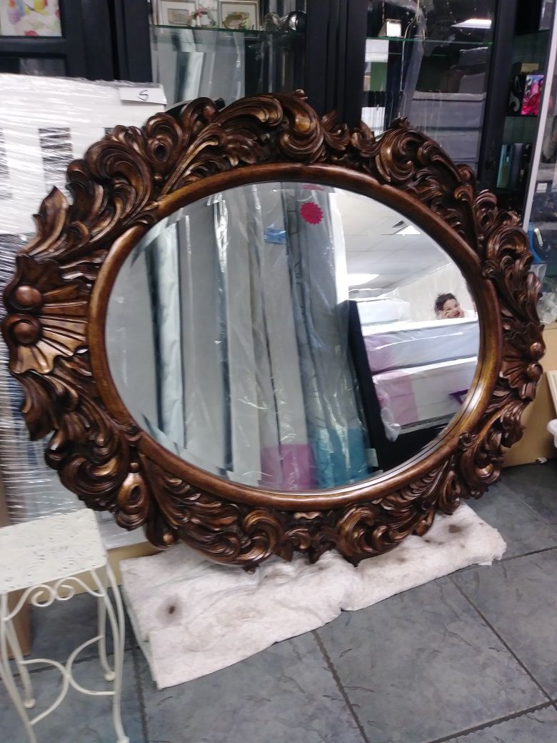 Beautiful Oval mirror $ 199.00