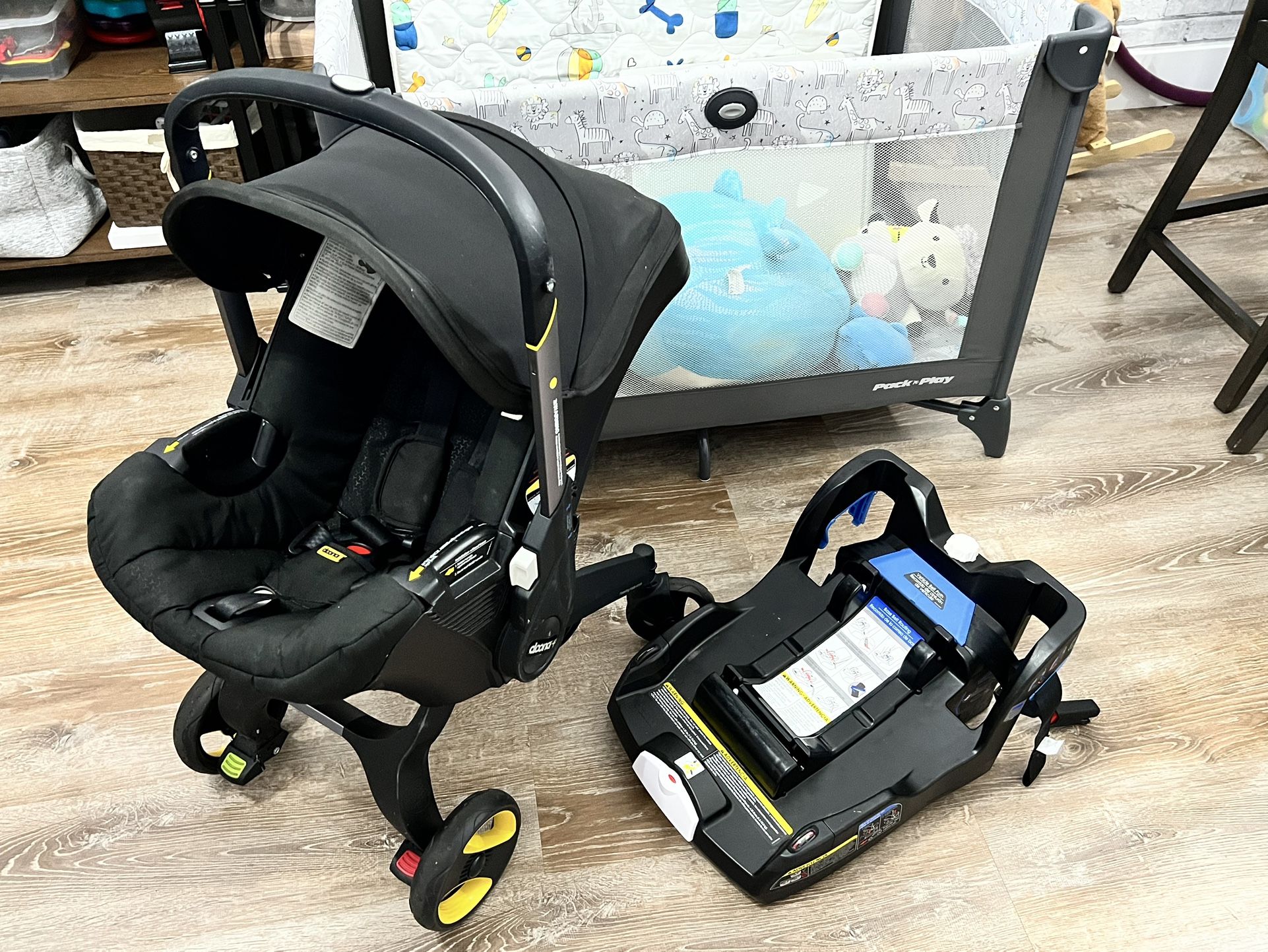 Doona Baby Stroller + Base