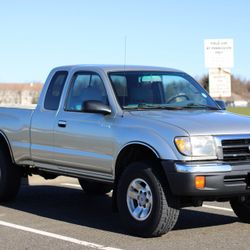 2000 Toyota Tacoma