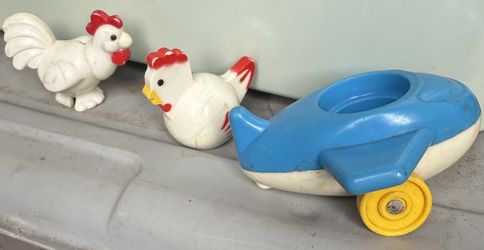 Fischer Price Little People, Chickens, Car, Airplane