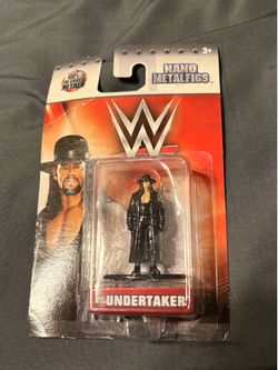 Wwe Undertaker mini figure