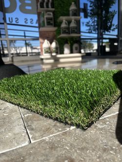 900 Sq Ft Roll Of Turf 86oz Artificial Grass