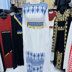 Elegant Embroidered Palestinian/Jordanian Thobe - Stunning Colors