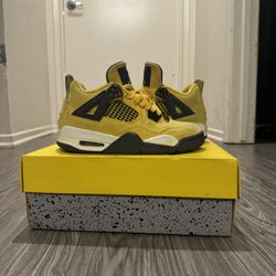 Jordan 4 Retro Lightings