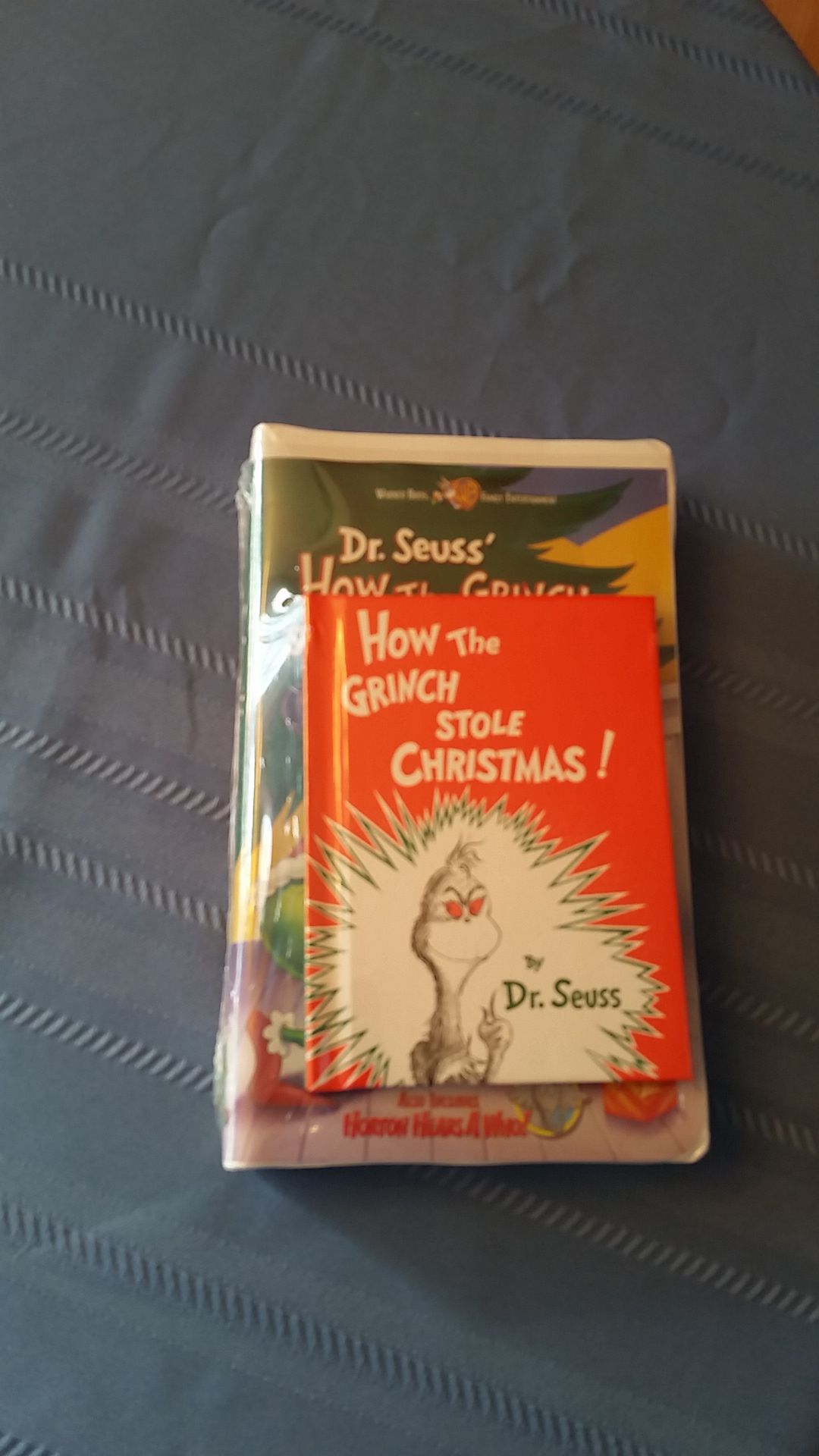 Dr. Seuss How The Grinch Stole Christmas. Factory sealed VHS with book.