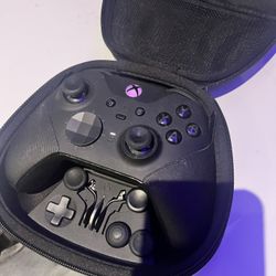 Xbox Elite Series 2 Controller With Case + Attatchments