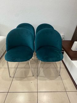 Set of 4 Teal Velvet Dining Chairs