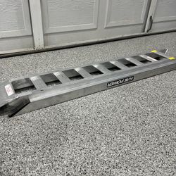 Firepower Folding Motorcycle Ramp