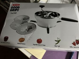 OXO Good Grips Stainless Steel Food Mill For Purees,Silver