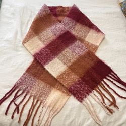 Lockwood Chunky Block Pattern 70” Winter Scarf - New  