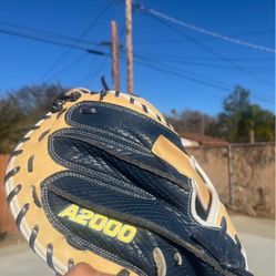 A2000 Catchers Glove 
