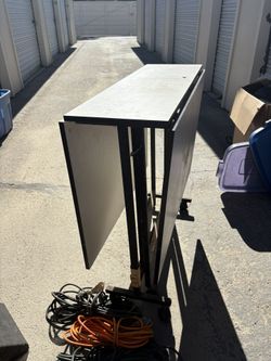 Art Folding Table 