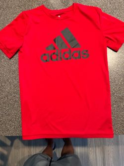 YOUTH SIZES NIKE AND UNDER ARMOUR HOODIES, T-SHIRTS AND SWEAT PANTS