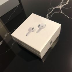 Brand New Apple Air Pods  4