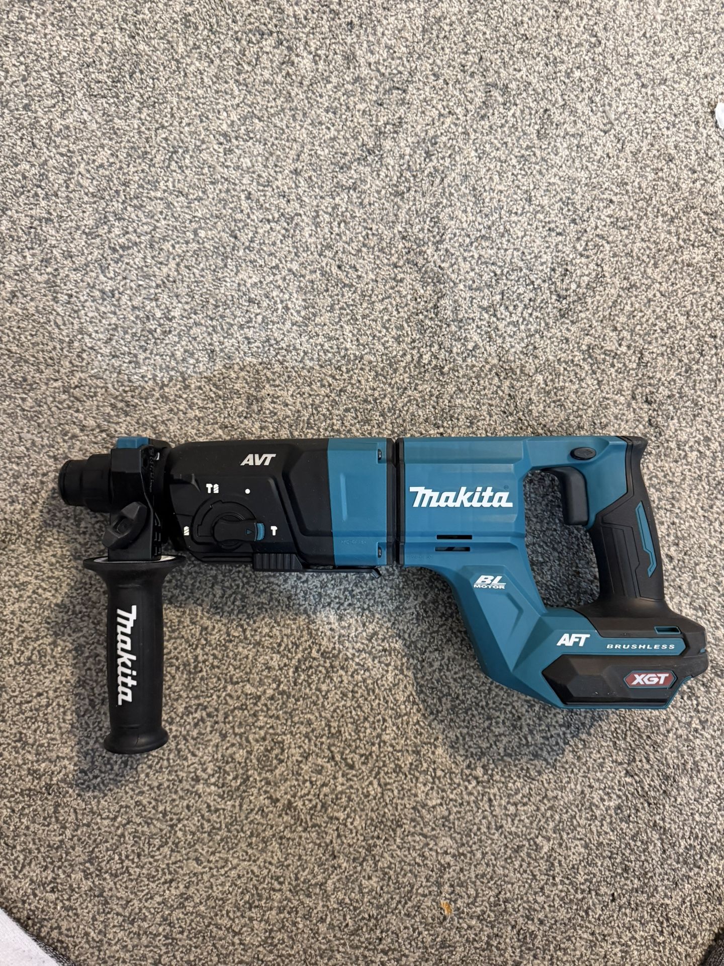 40V max XGT Brushless Cordless 1 1/8 in. Rotary Hammer (D Handle) AFT AWS Capable (Tool Only)