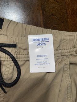 DENIZEN from Levi s Men s Slim Fit Twill Jogger Pants Khaki XS