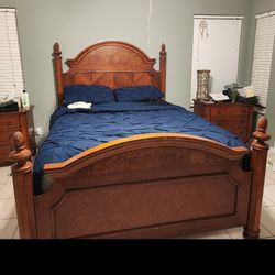 Solid Wood Queen Bed Frame 