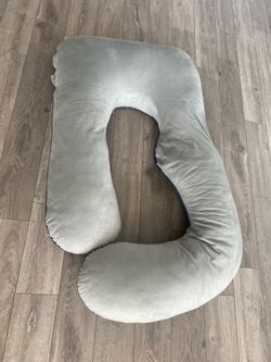Pregnancy pillow