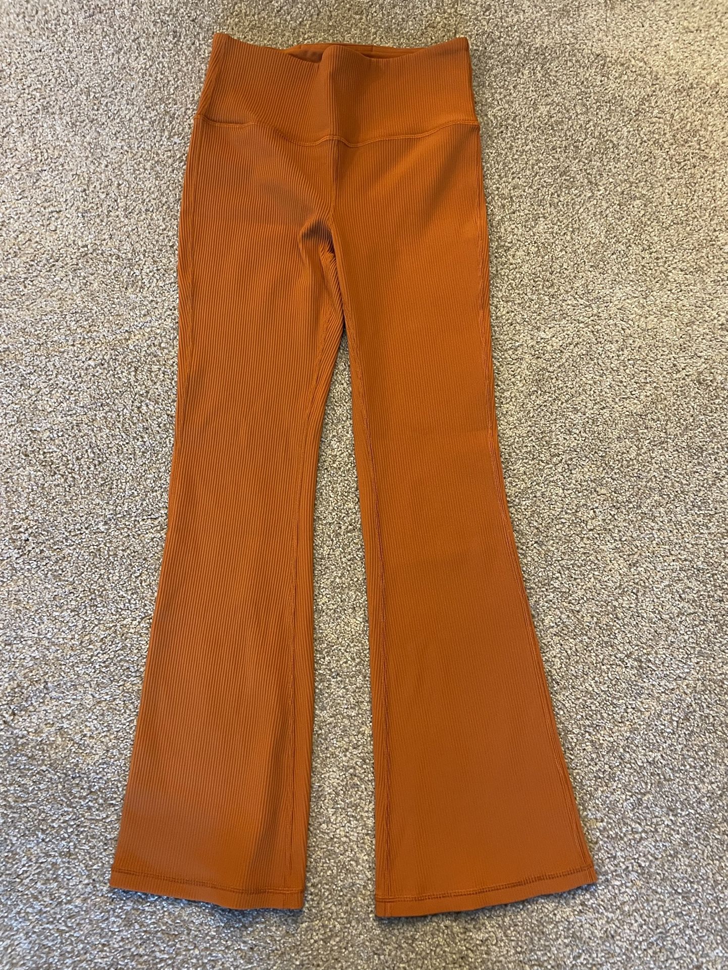 Athleta Women's Size M Elation Rib Crop Flare Pants - Foliage Orange
