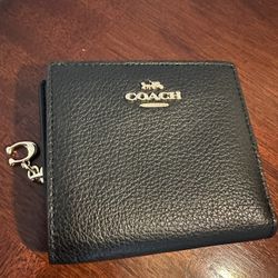 Coach Wallet 4” X 4”
