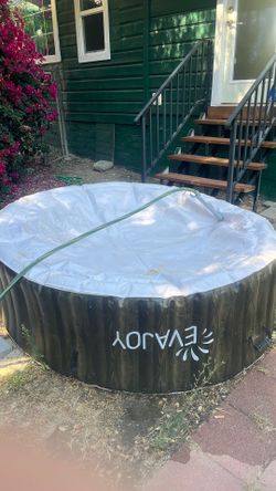 blow up spa tub $120  works