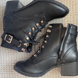 Combat Boots 