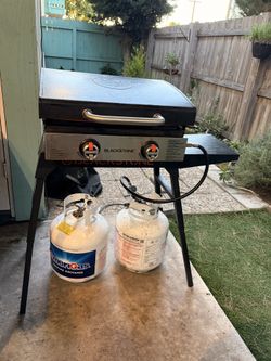 Blackstone Griddle 22” With Stand Well Kept