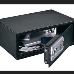 Like New Heavy Duty Digital Electronic Safe 