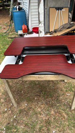Standing desk