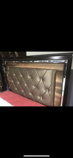Brand new complete bedroom set headboard footboard rails dresser mirror nightstand and chest
