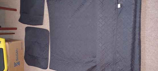 Black queen size quilt set includes one 90 x 96 inch quilt and two 20 x 26 inch pillowcases